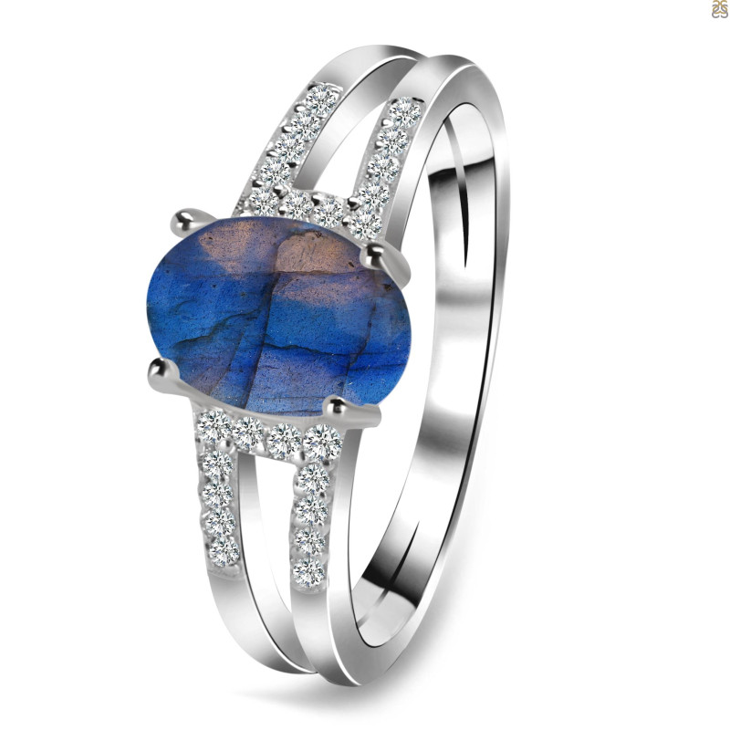 Labradorite & White Topaz Ring