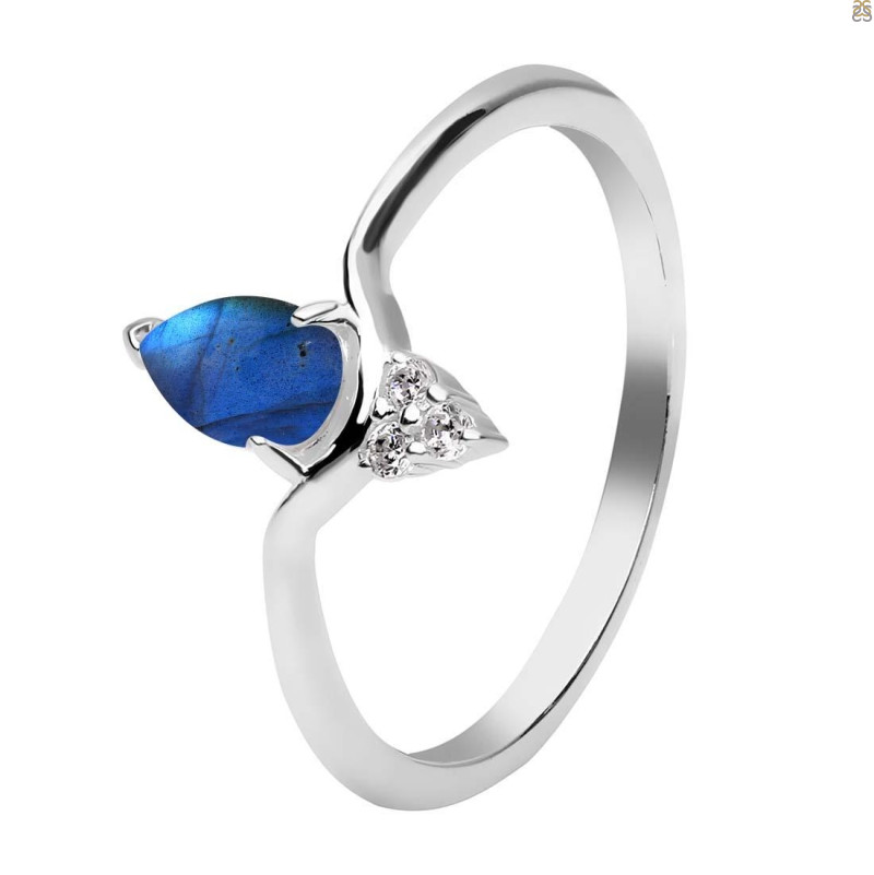 Labradorite & White Topaz Ring