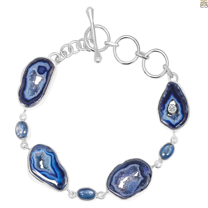 Beautiful Trendy Cute Sky Blue Crystal Bracelet -