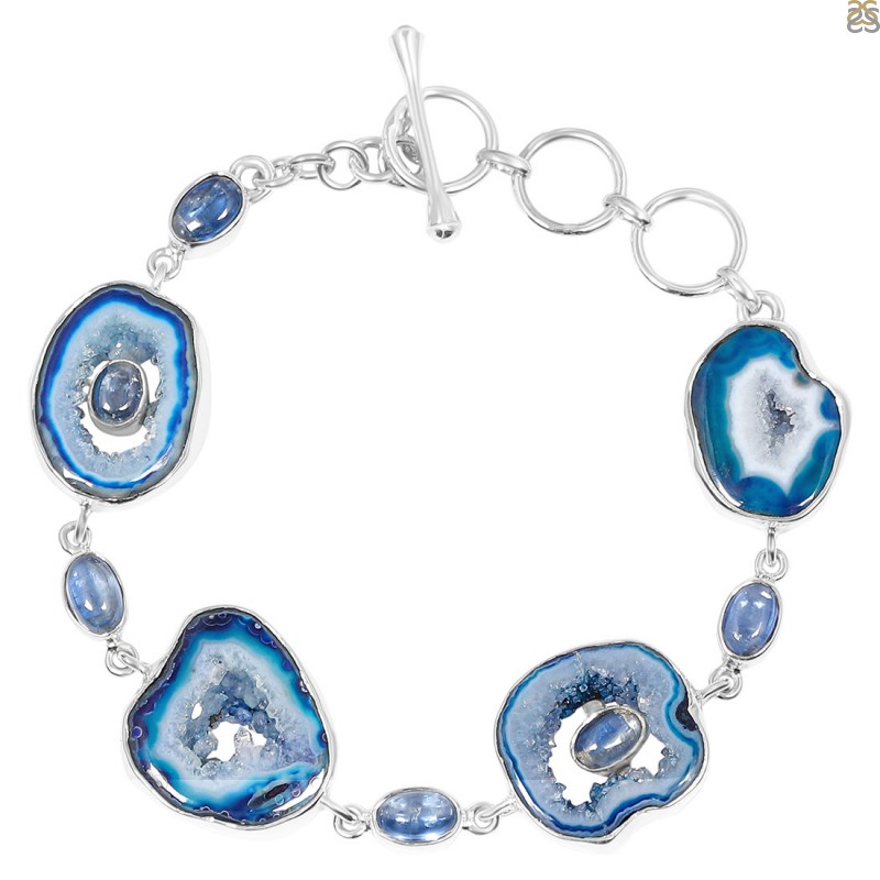 Blue Kyanite Elastic Bracelet (5-7 mm Round Gemstones) – Salt and Sugar  Wellness