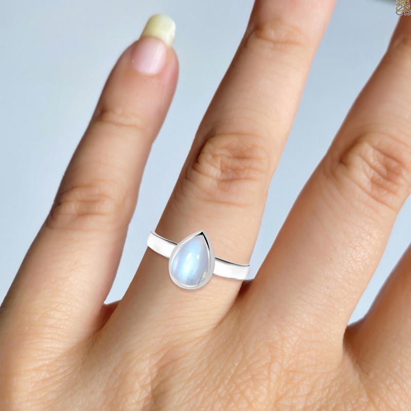 Reiki Crystal Products Natural Rainbow Moonstone Ring, Rainbow Moonstone  Gemstone Ring, Rainbow Moonstone Adjustable Ring, Rainbow Moonstone Stone  Ring, Crystal Ring, : Amazon.in: Fashion