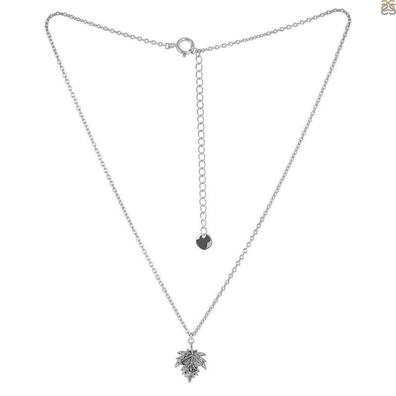 Plain Silver Maple Leaf Necklace