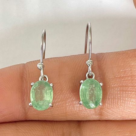 Kyanite (Green) Earring