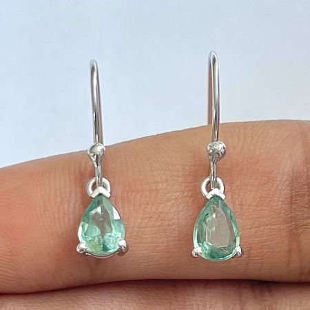 Kyanite (Green) Earring
