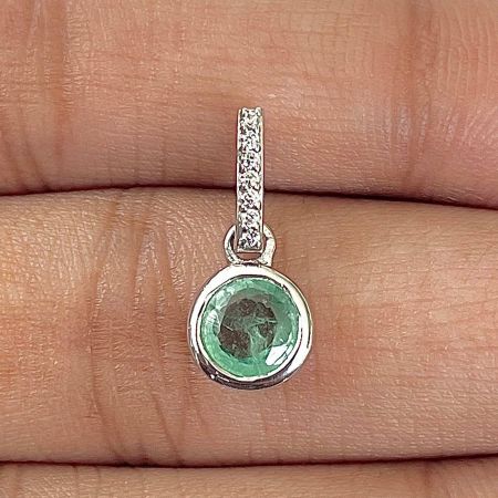 Kyanite (Green) Pendant