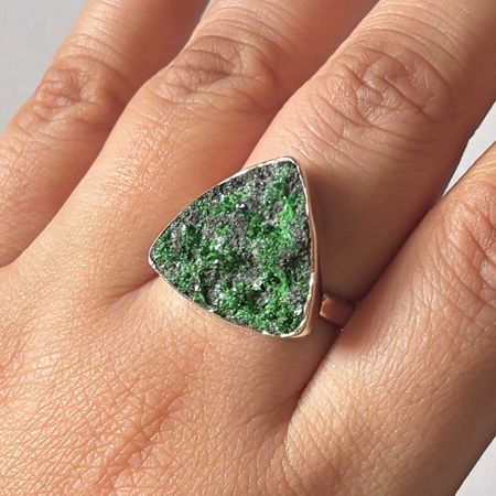 Uvarovite Ring