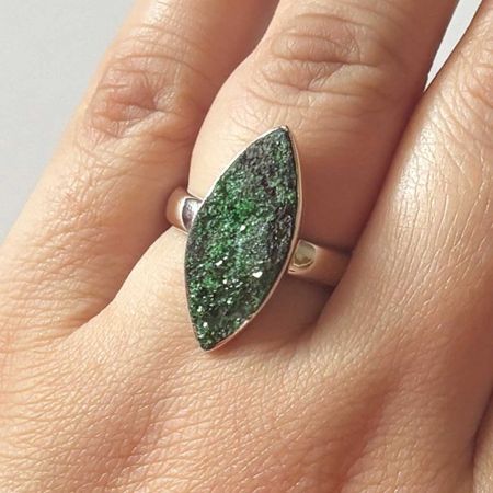 Uvarovite Ring