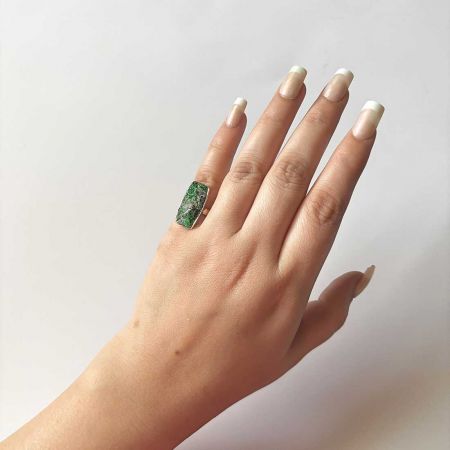 Uvarovite Ring