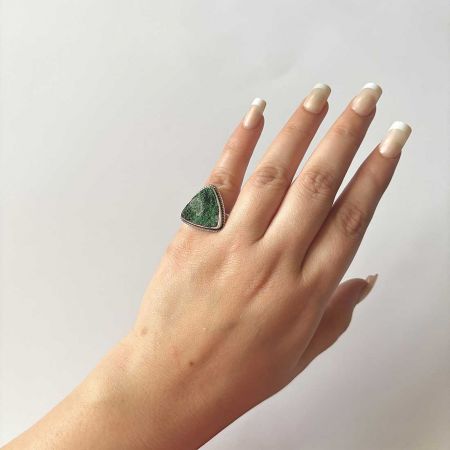 Uvarovite Ring