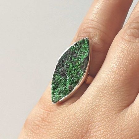 Uvarovite Ring