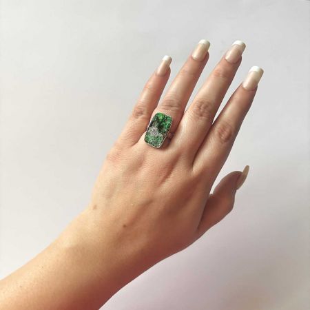 Uvarovite Ring