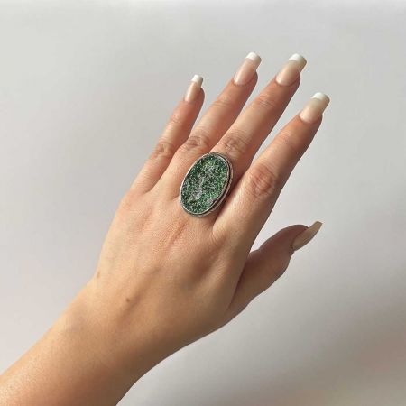Uvarovite Ring