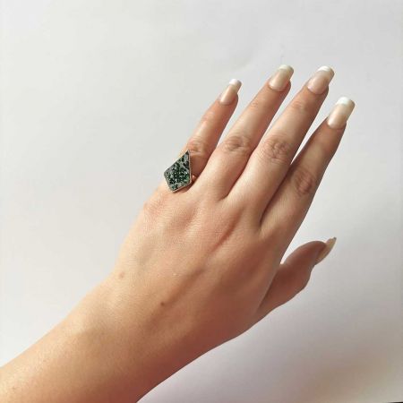 Uvarovite Ring