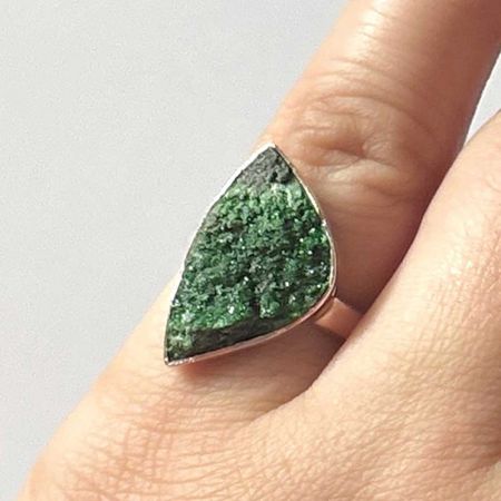 Uvarovite Ring