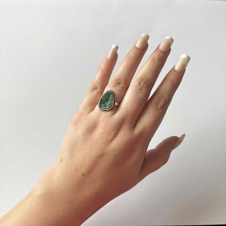 Uvarovite Ring