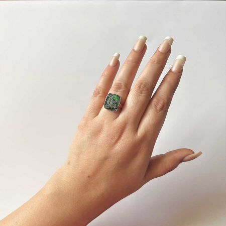 Uvarovite Ring