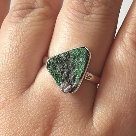 Uvarovite Ring