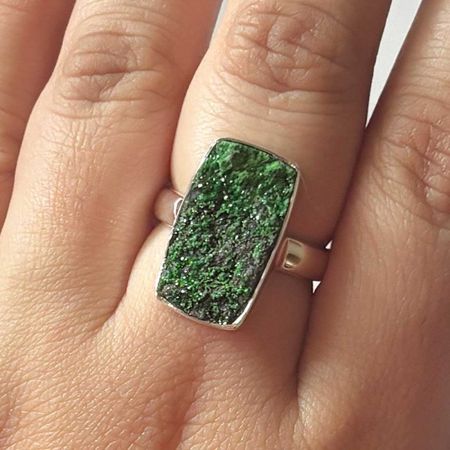 Uvarovite Ring