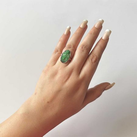 Uvarovite Ring