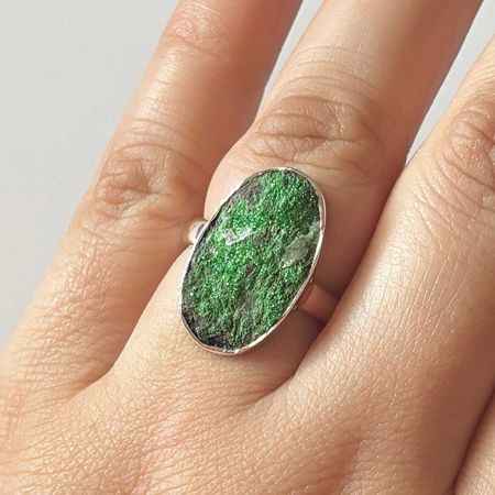 Uvarovite Ring