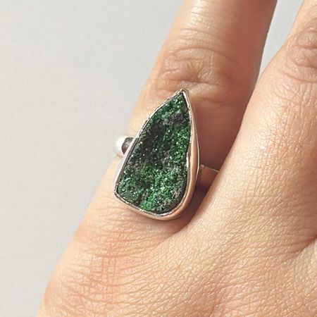 Uvarovite Ring