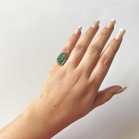 Uvarovite Ring