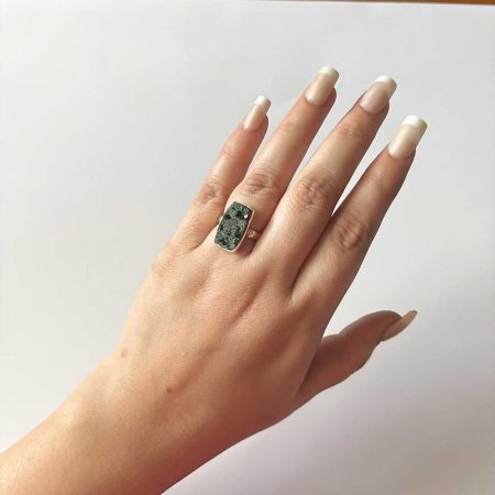 Uvarovite Ring