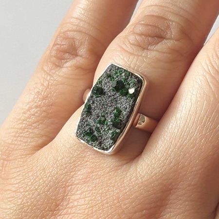 Uvarovite Ring