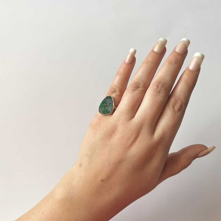 Uvarovite Ring