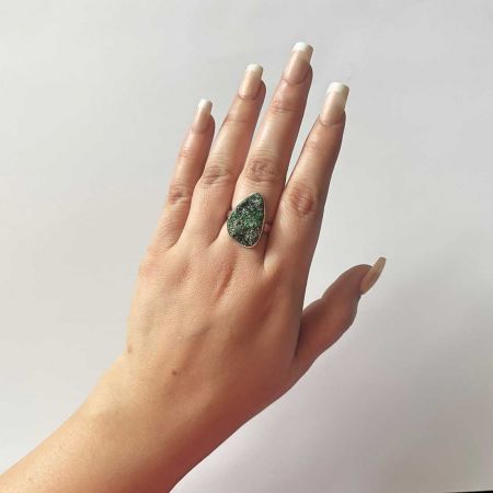 Uvarovite Ring