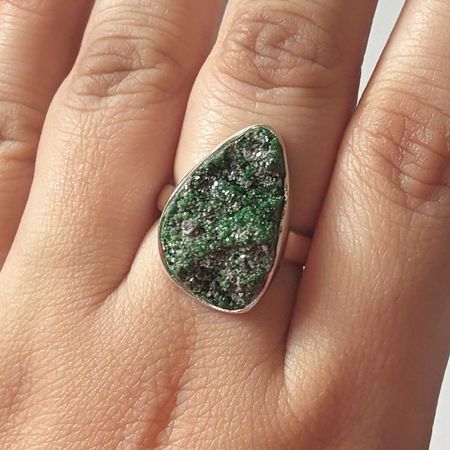 Uvarovite Ring