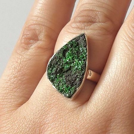 Uvarovite Ring