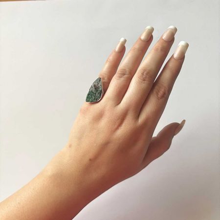Uvarovite Ring