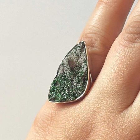 Uvarovite Ring