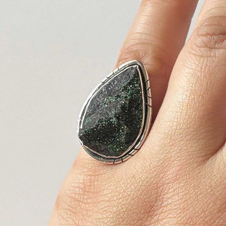 Uvarovite Ring