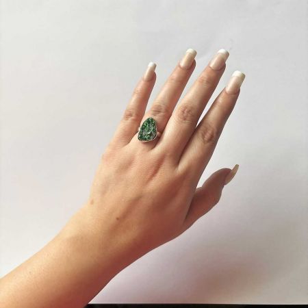 Uvarovite Ring