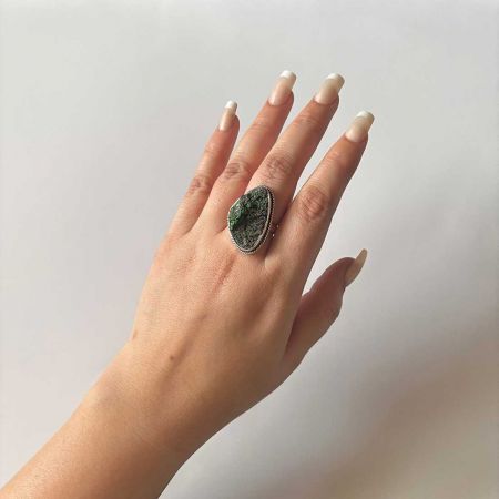 Uvarovite Ring