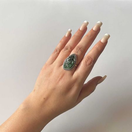 Uvarovite Ring