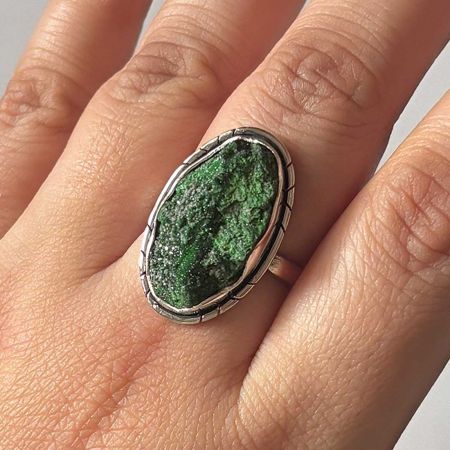 Uvarovite Ring