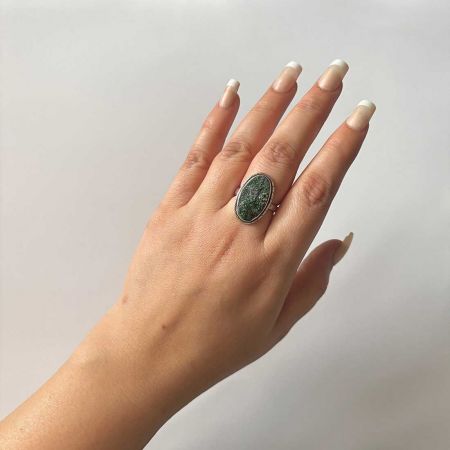 Uvarovite Ring