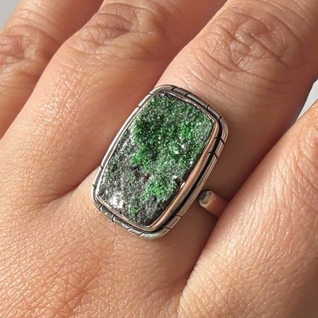 Uvarovite Ring