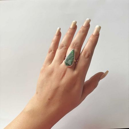 Uvarovite Ring