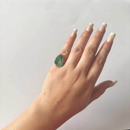 Uvarovite Ring