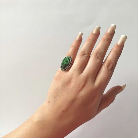 Uvarovite Ring