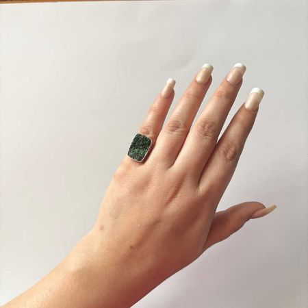 Uvarovite Ring