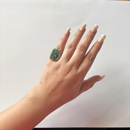 Uvarovite Ring