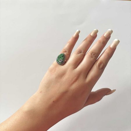 Uvarovite Ring