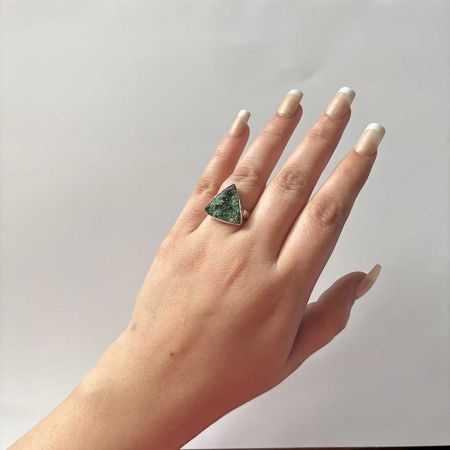 Uvarovite Ring