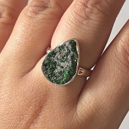 Uvarovite Ring