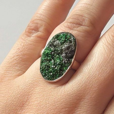 Uvarovite Ring